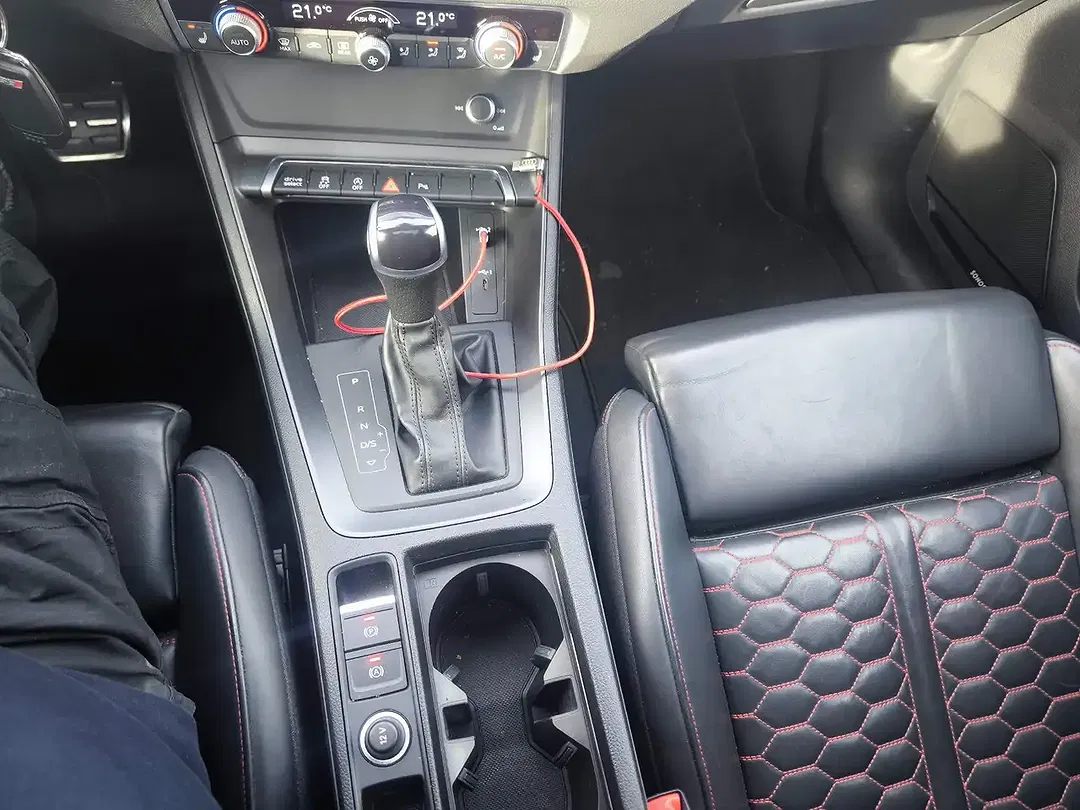 Audi RS Q3 2.5 TFSI S tronic quattro Sportback - Thumbnail 10