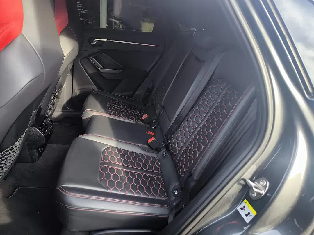 Audi RS Q3 2.5 TFSI S tronic quattro Sportback - Thumbnail 8