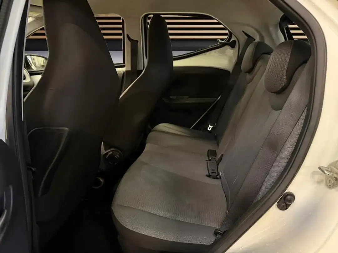 Toyota Aygo - Thumbnail 12