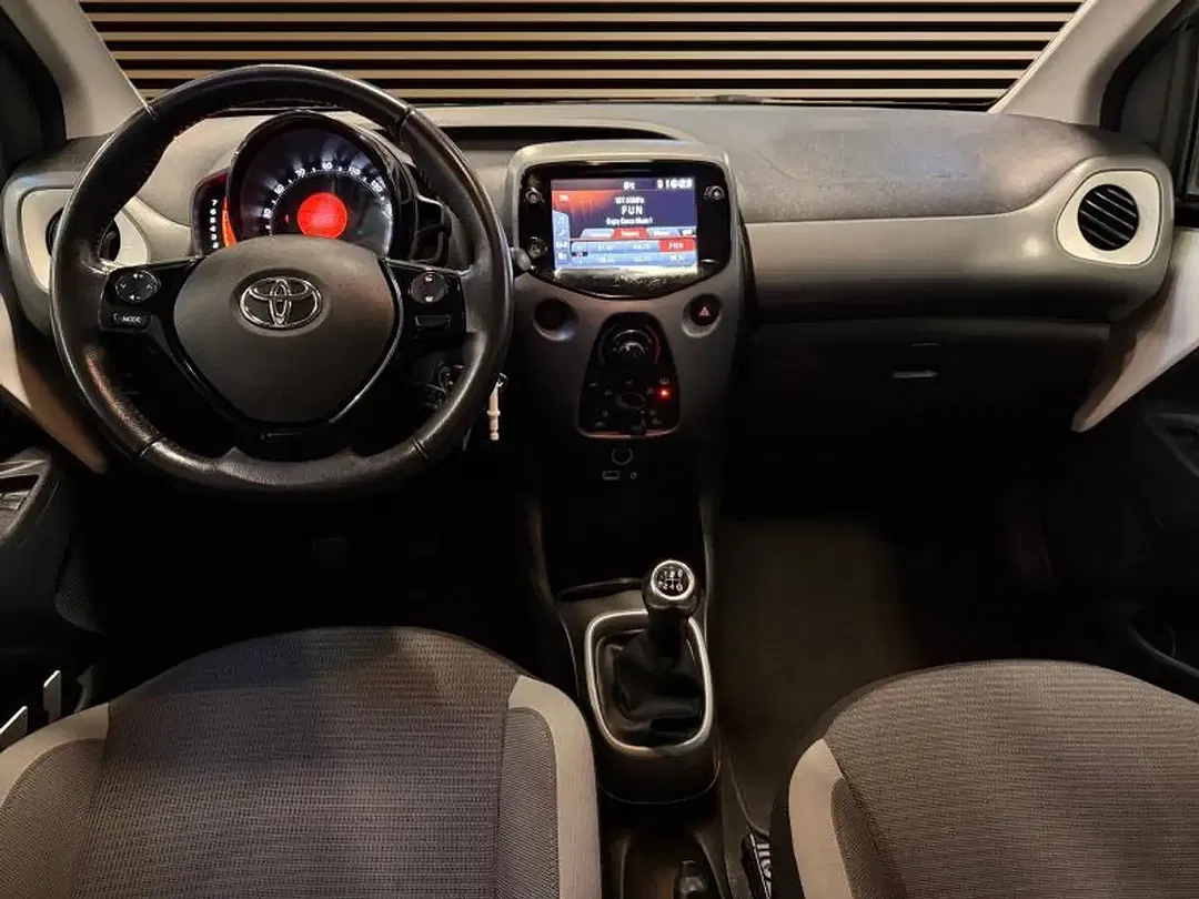 Toyota Aygo - Thumbnail 13