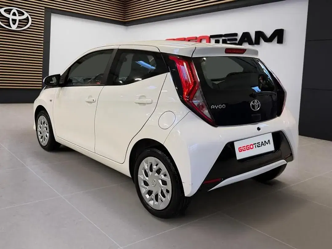 Toyota Aygo - Thumbnail 4
