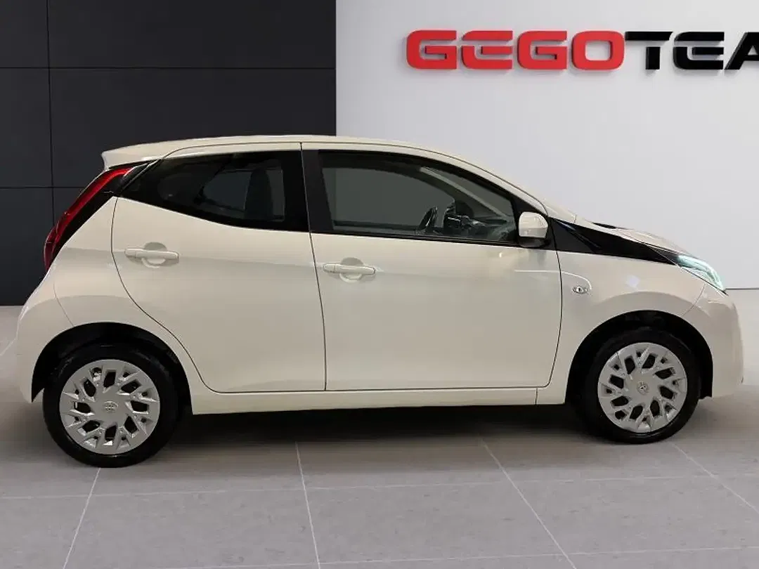 Toyota Aygo - Thumbnail 7