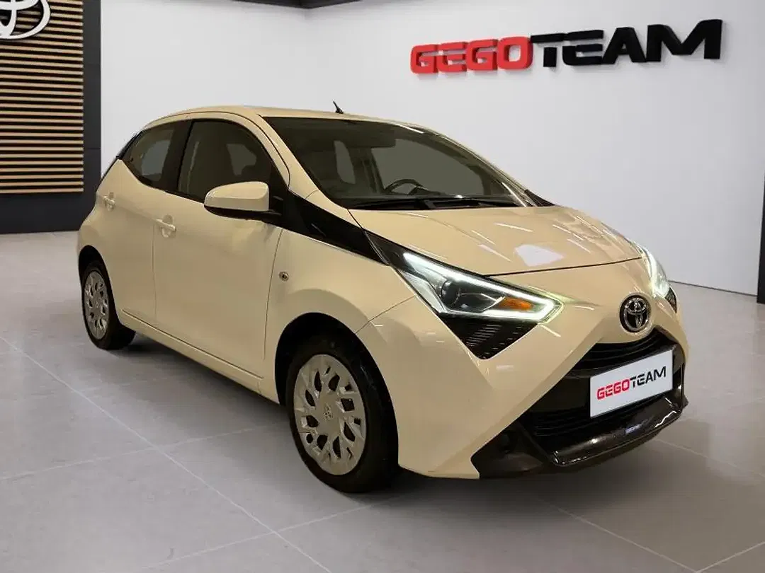 Toyota Aygo - Thumbnail 8