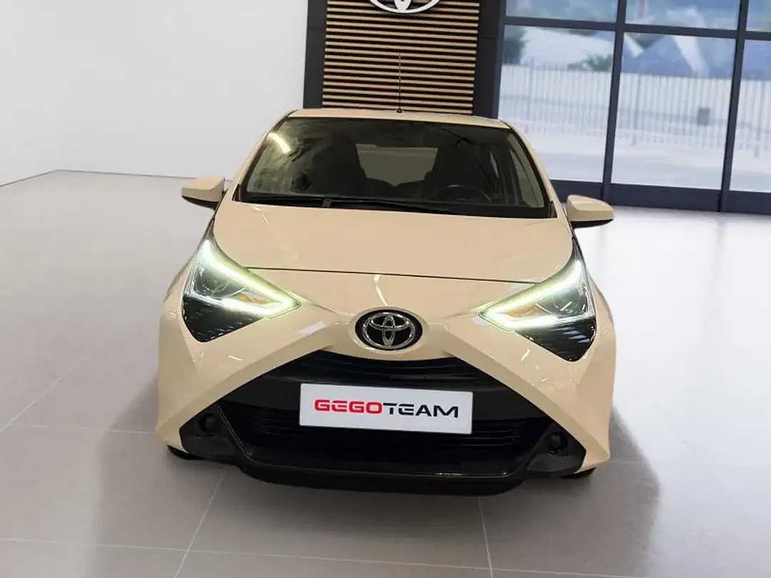 Toyota Aygo - Thumbnail 9