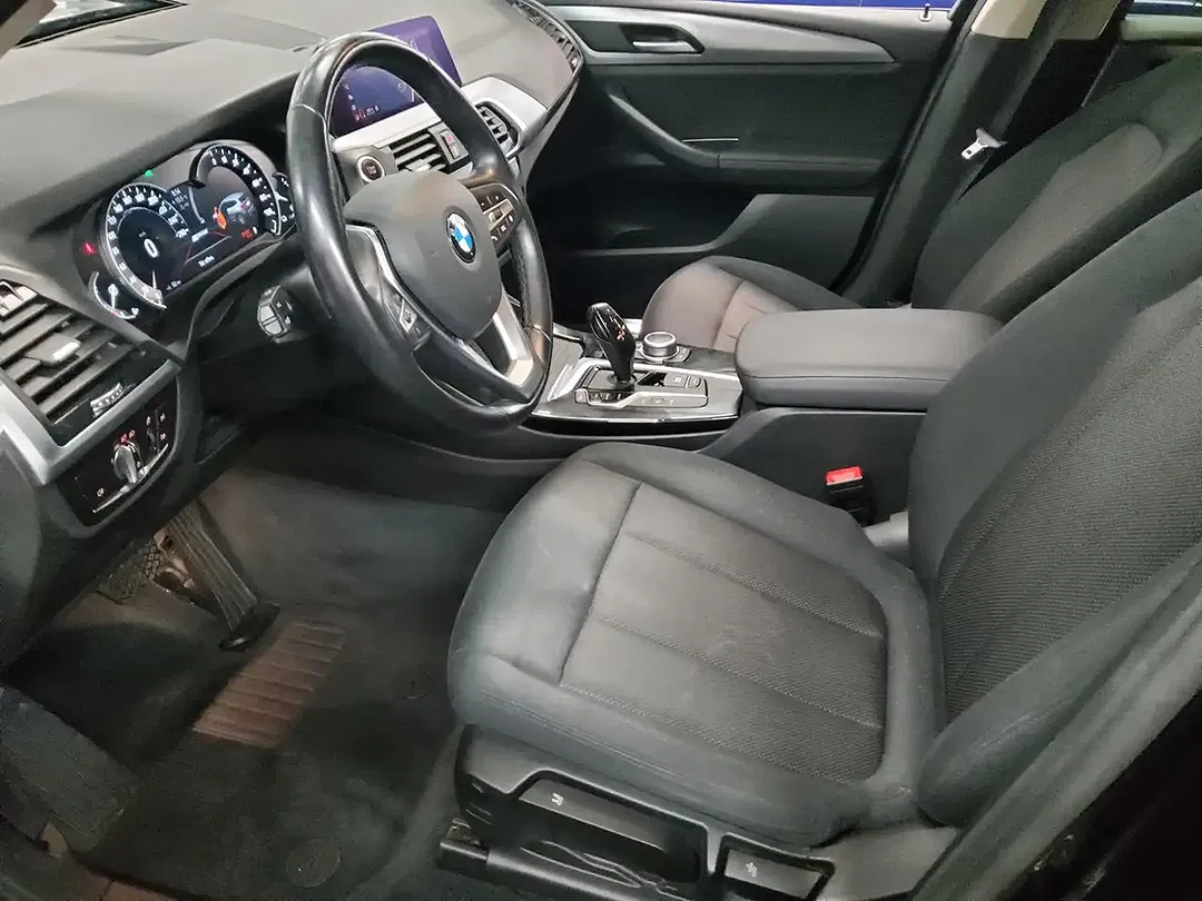 BMW X3 xDrive Advantage - Thumbnail 5