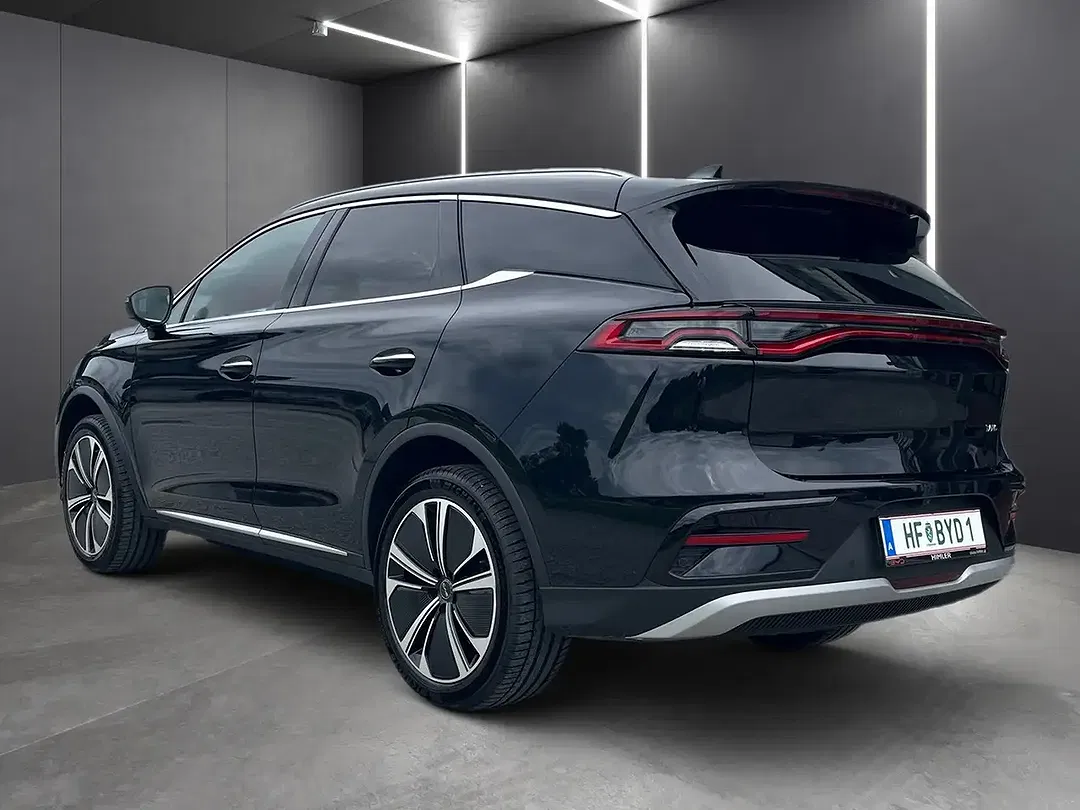 BYD Tang AWD Flagship - foto 2