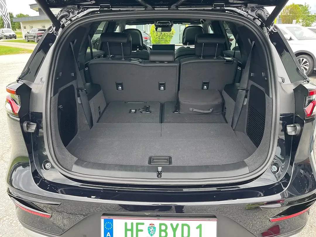BYD Tang AWD Flagship - Thumbnail 6