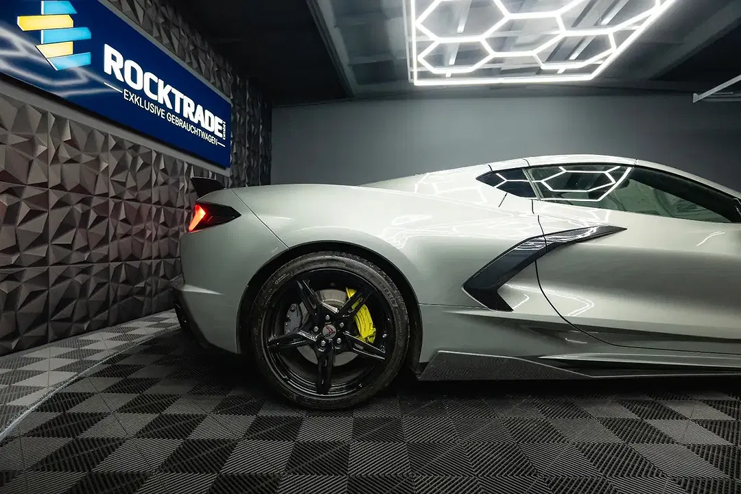 Corvette C8 Z51 Stingray 3LT Targa - Thumbnail 10