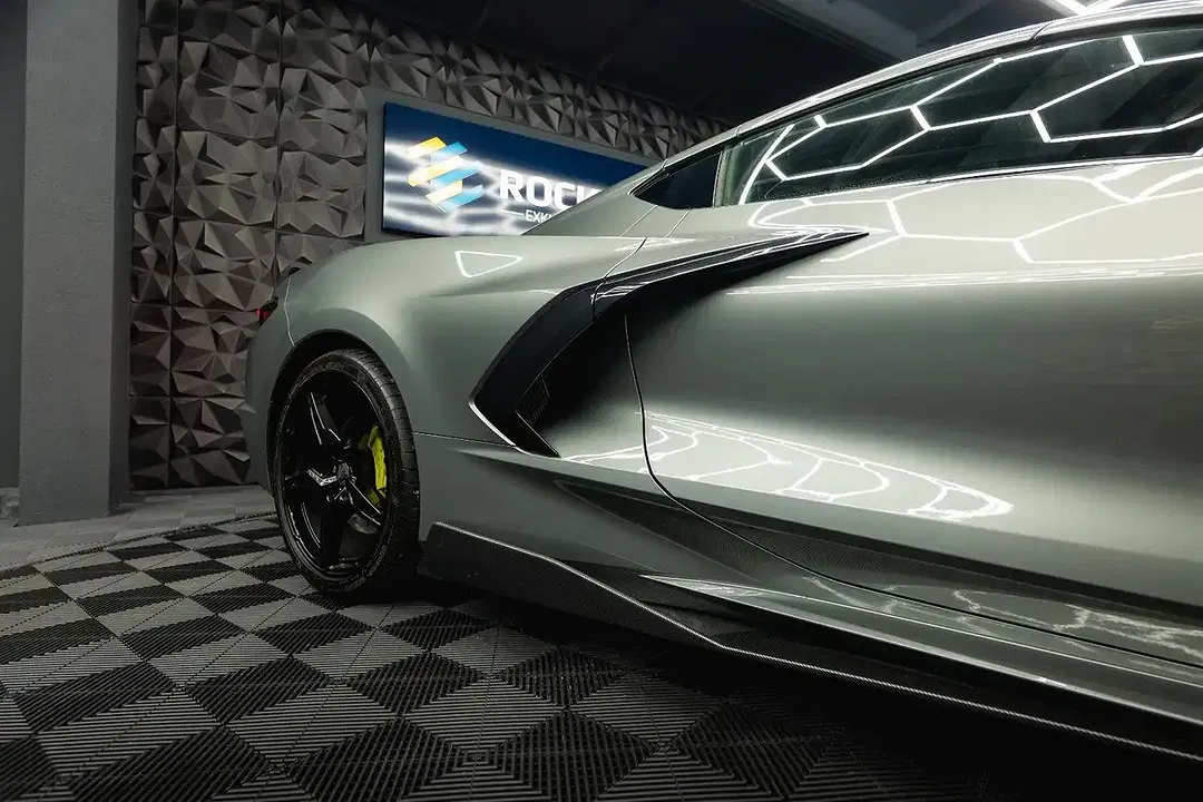 Corvette C8 Z51 Stingray 3LT Targa - Thumbnail 11