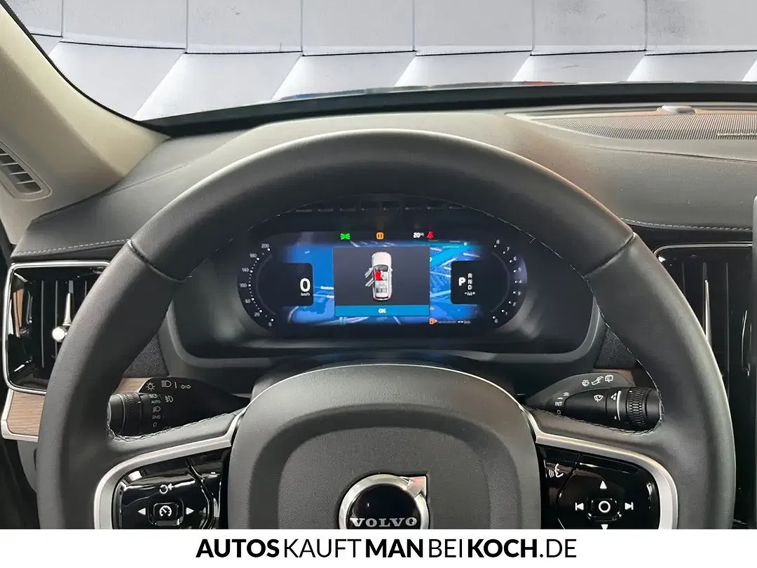 Volvo XC90 B5 AWD Plus Bright - Thumbnail 12