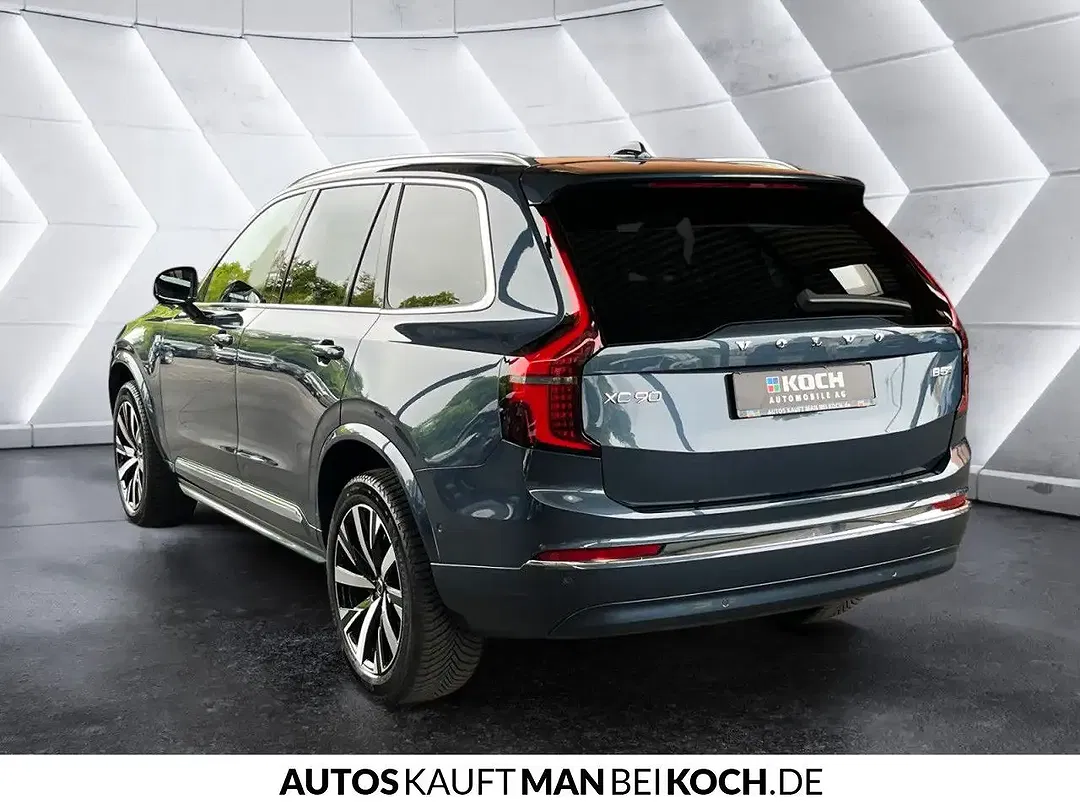 Volvo XC90 B5 AWD Plus Bright - Thumbnail 4
