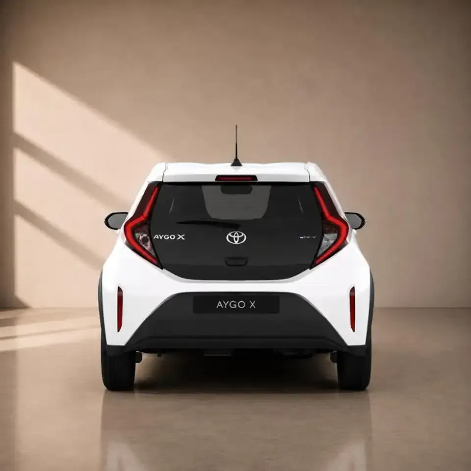 Toyota Aygo X 1.5 Hybrid Active - Thumbnail 5