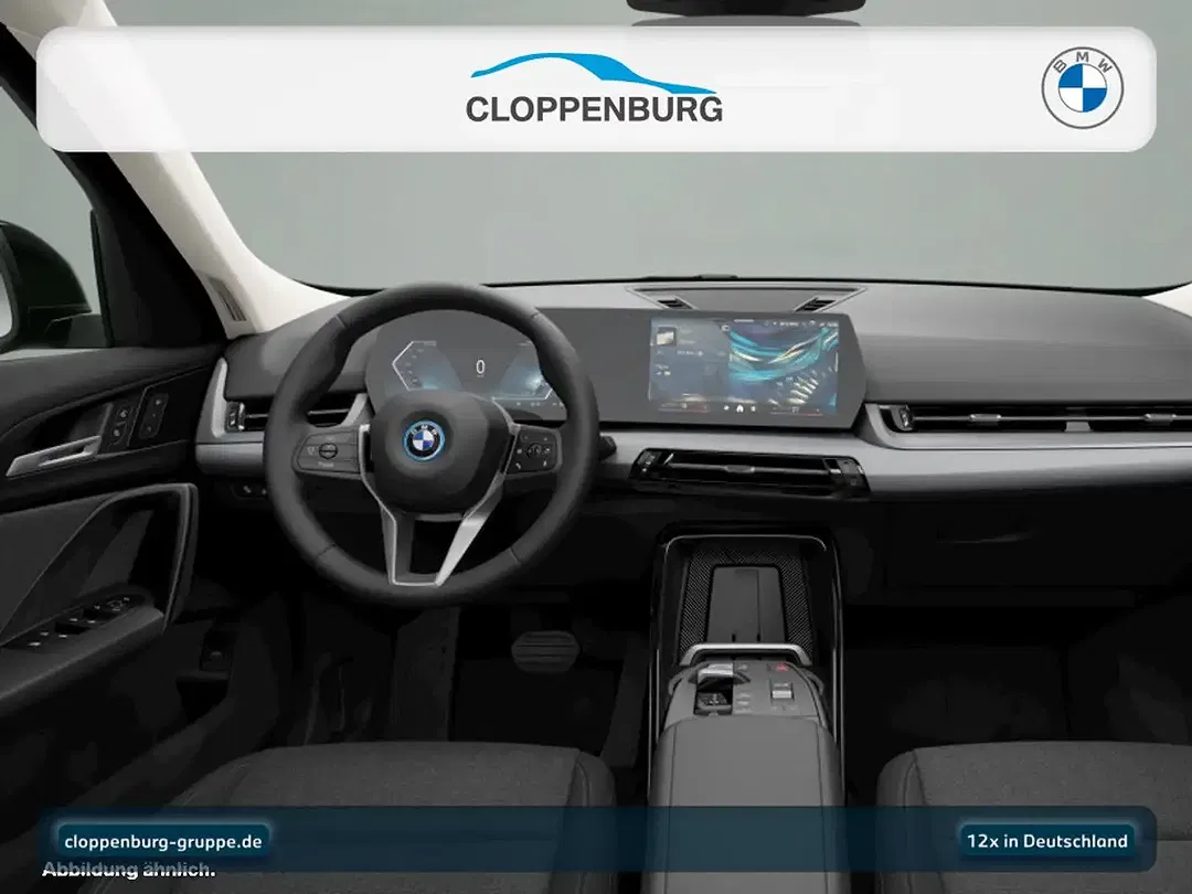 BMW iX1 xDrive - Thumbnail 3