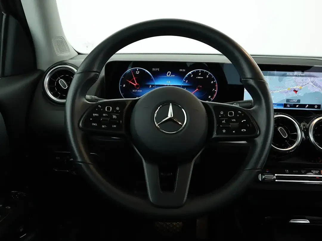 Mercedes-Benz GLB 250 4MATIC - Thumbnail 11