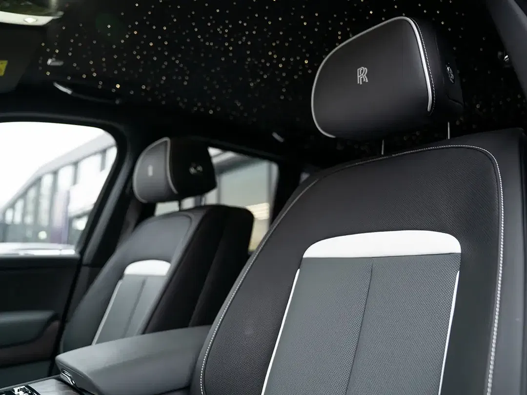 Rolls-Royce Cullinan - Thumbnail 8