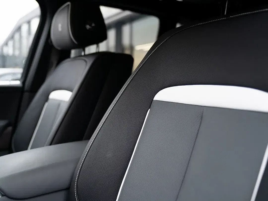 Rolls-Royce Cullinan - Thumbnail 9