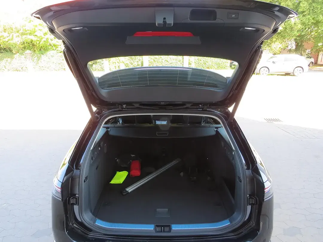 Volkswagen Passat 1.5 eTSI DSG Elegance - Thumbnail 12