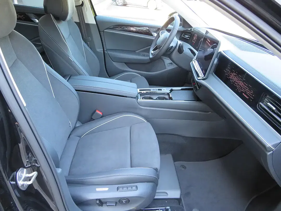 Volkswagen Passat 1.5 eTSI DSG Elegance - Thumbnail 13