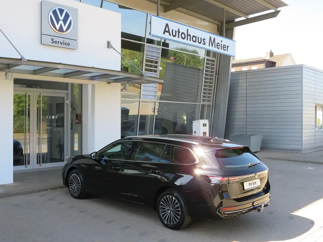 Volkswagen Passat 1.5 eTSI DSG Elegance - Thumbnail 8
