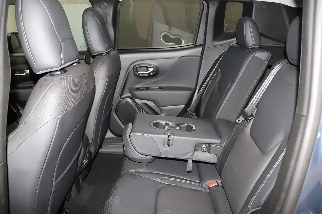 Jeep Renegade 1.5 T4 e-Hybrid Limited - Thumbnail 9