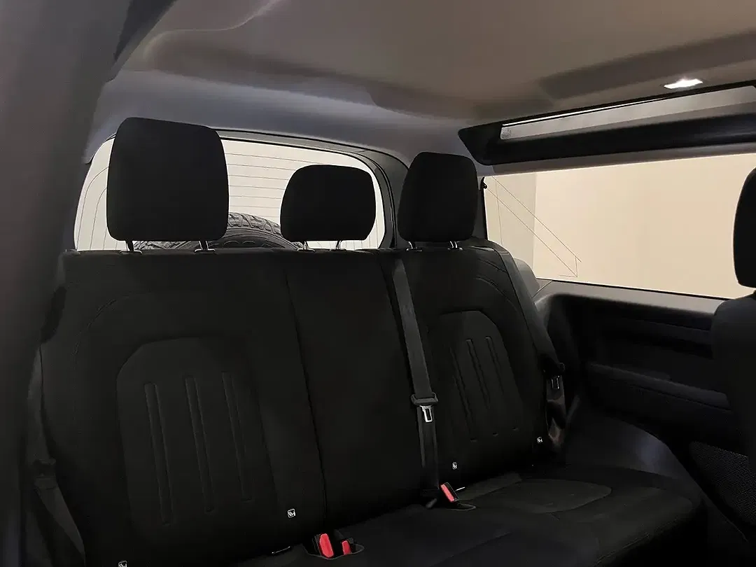 Land Rover Defender D200 90 - Thumbnail 5
