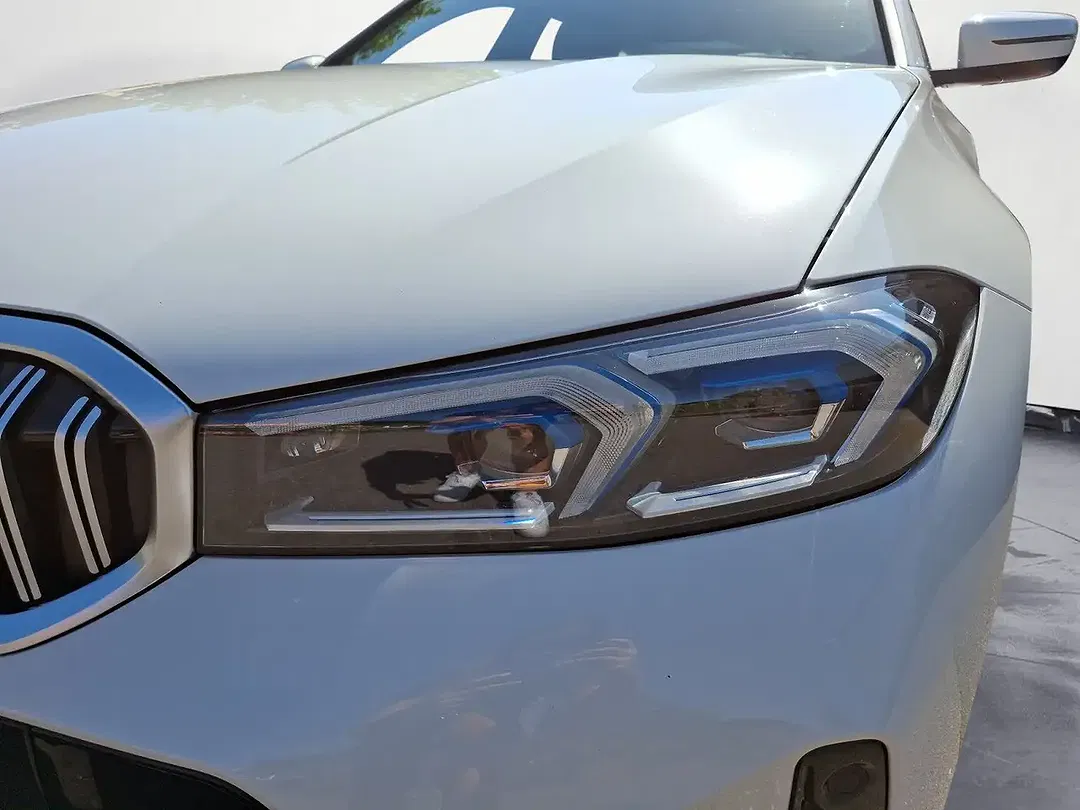 BMW 330 Touring M Sport - Thumbnail 11