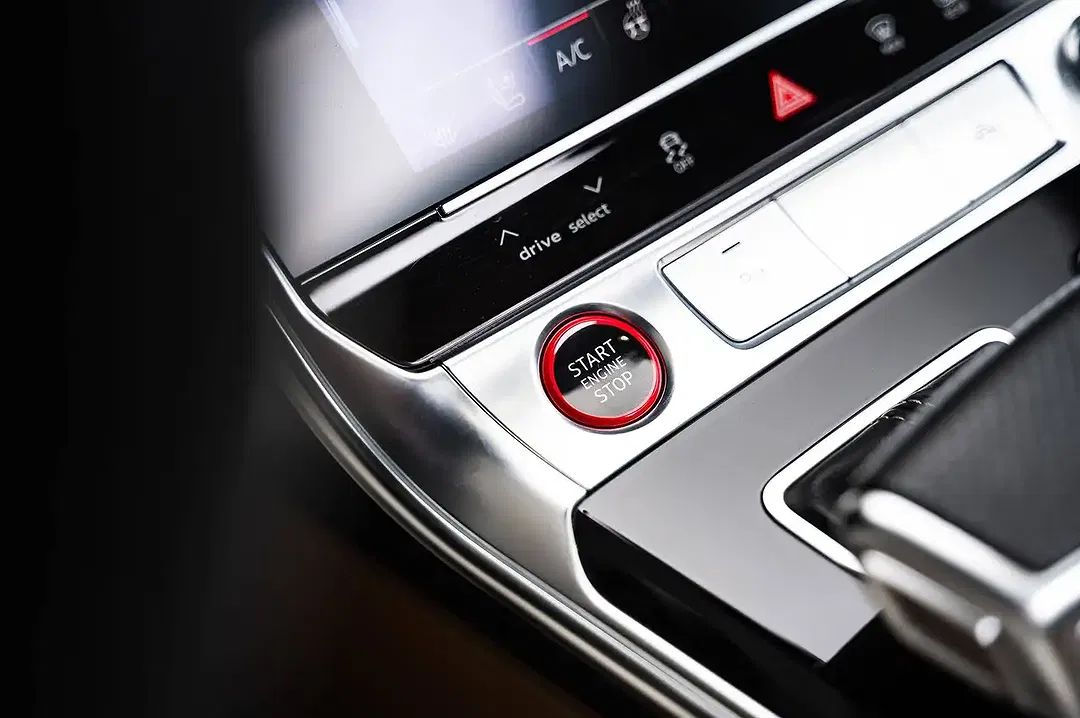 Audi RS6 4.0 V8 TFSI exclusive - Thumbnail 22