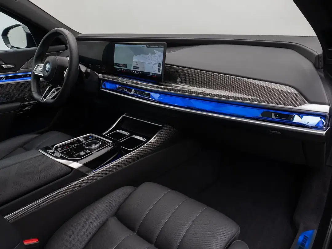BMW i7 M Sport - Thumbnail 12