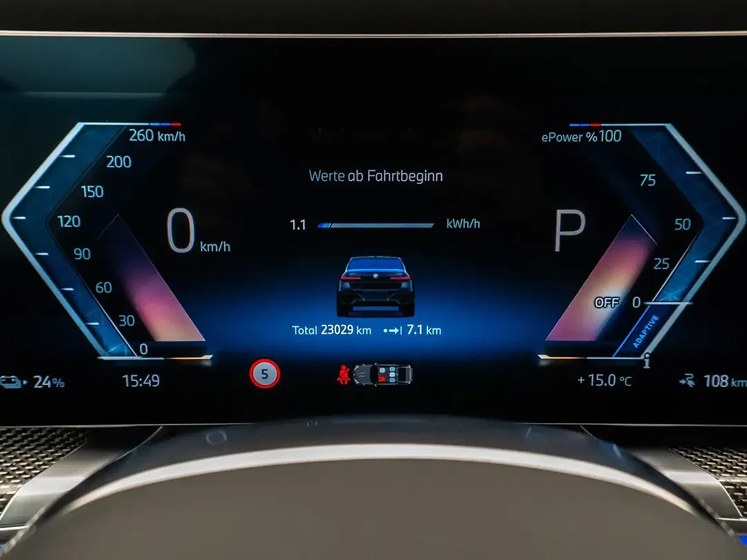 BMW i7 M Sport - Thumbnail 23