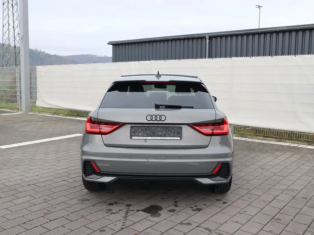 Audi A1 30 TFSI S tronic S line - Thumbnail 4