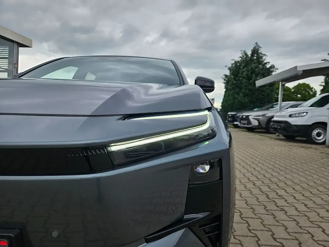Toyota C-HR Teamplayer - Thumbnail 4