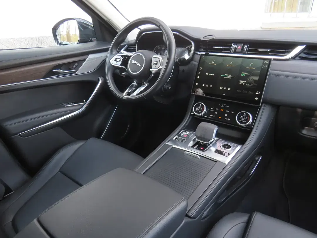 Jaguar F-Pace P250 4x4 - foto 15