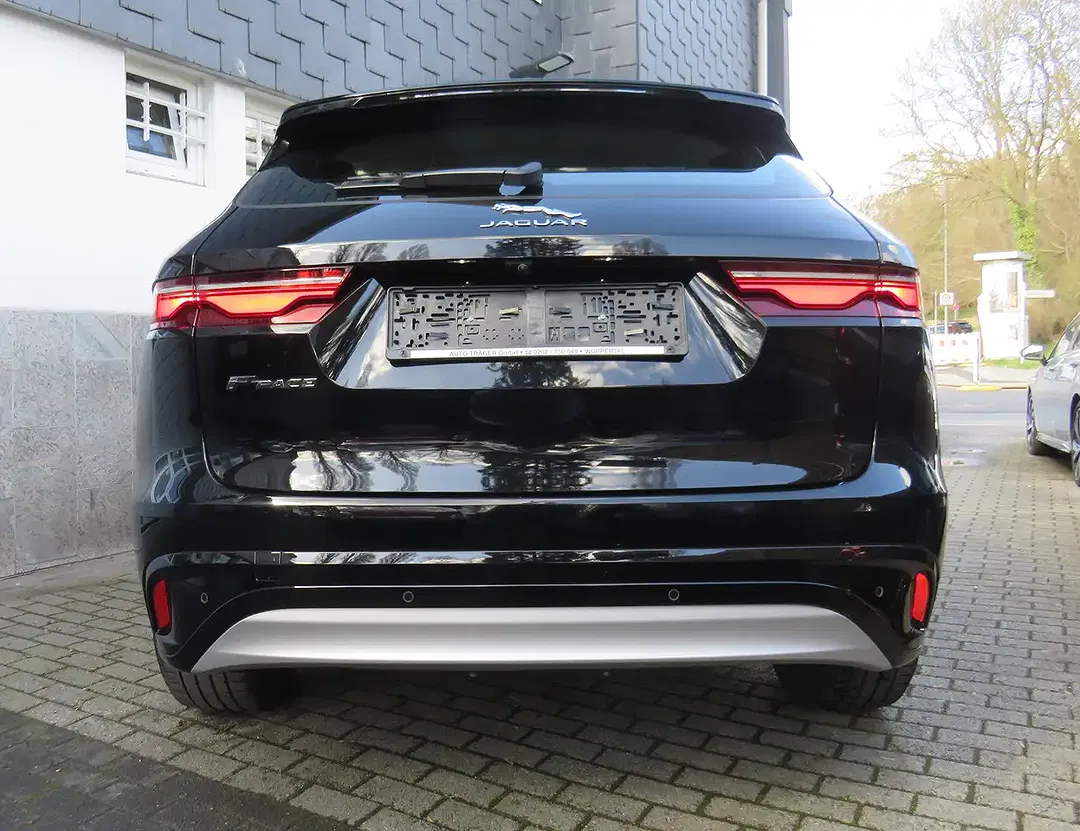 Jaguar F-Pace P250 4x4 - Thumbnail 7