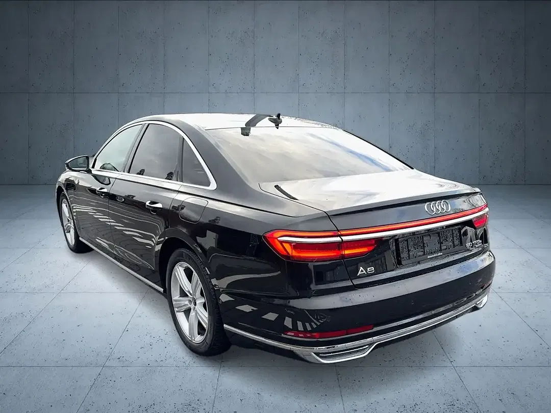 Audi A8 60 TFSI e quattro - foto 2