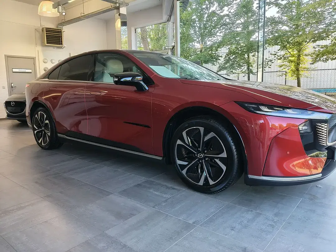 Mazda 6e EV Takumi - Thumbnail 6