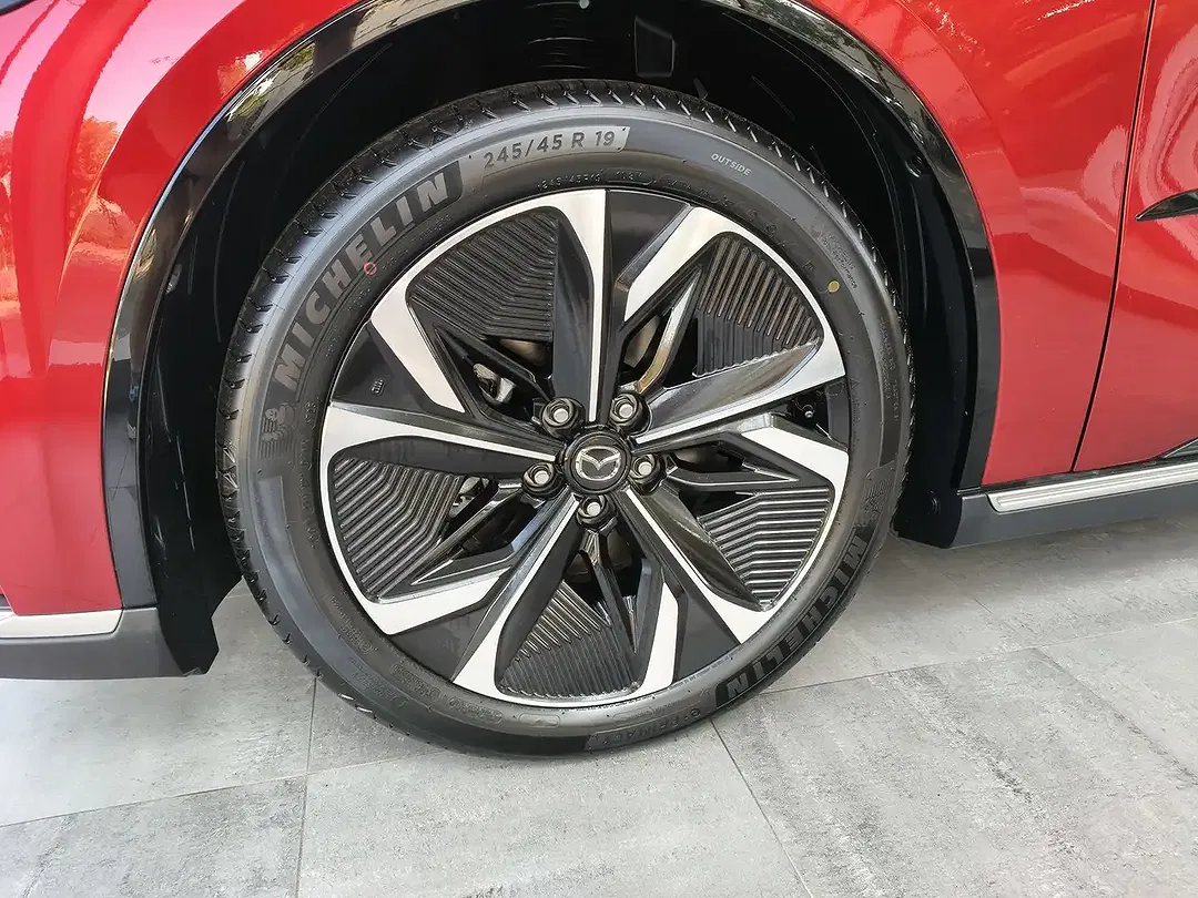 Mazda 6e EV Takumi - Thumbnail 8