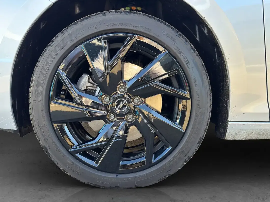 Opel Astra GS - foto 15
