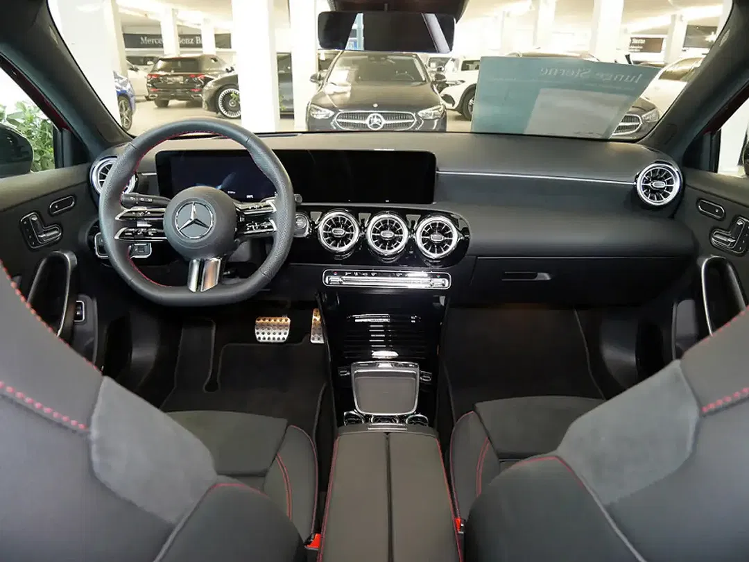 Mercedes-Benz A 250 AMG Night - Thumbnail 9