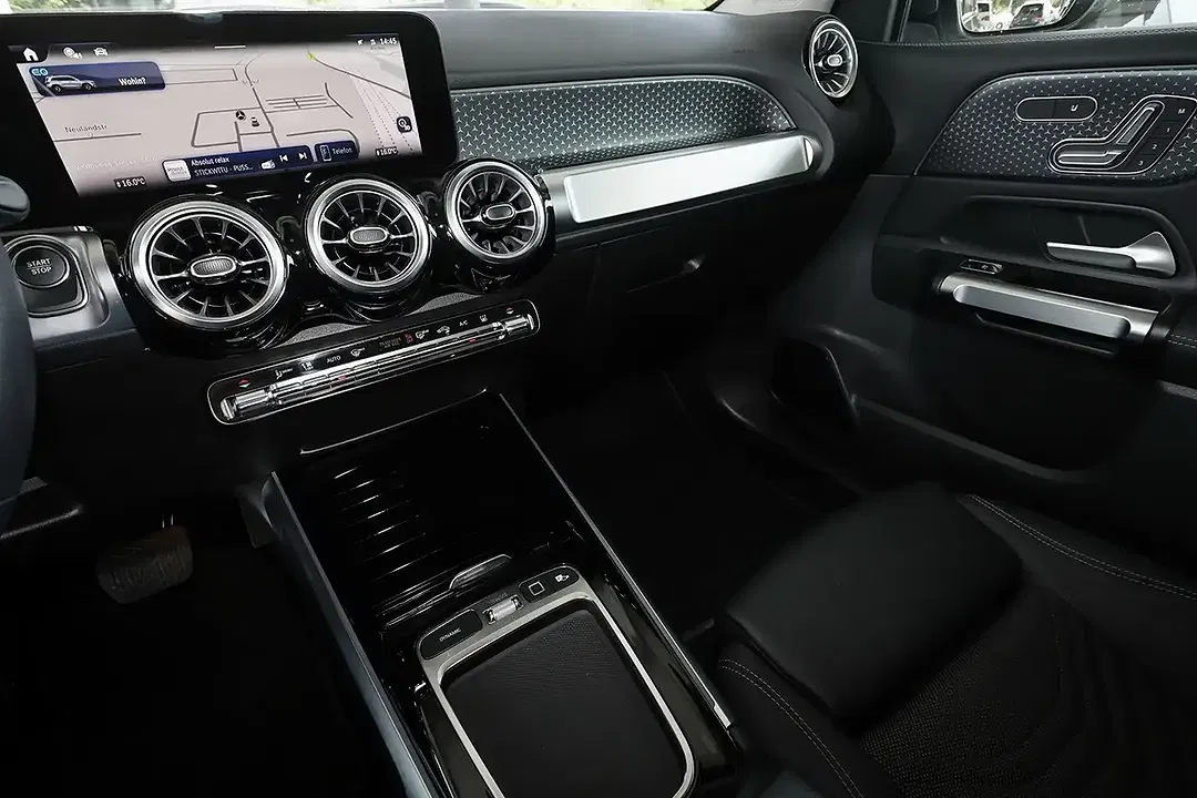 Mercedes-Benz EQB 250 - Thumbnail 13
