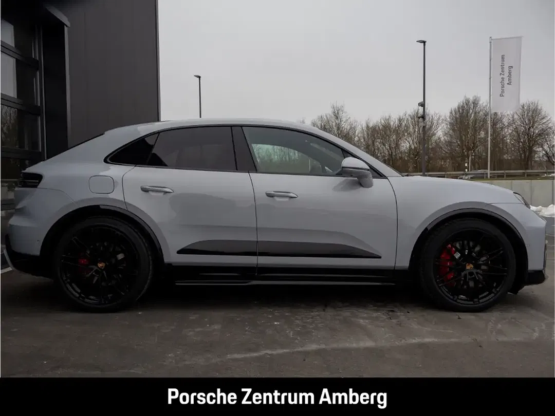 Porsche Macan Sport Design GTS - Thumbnail 4