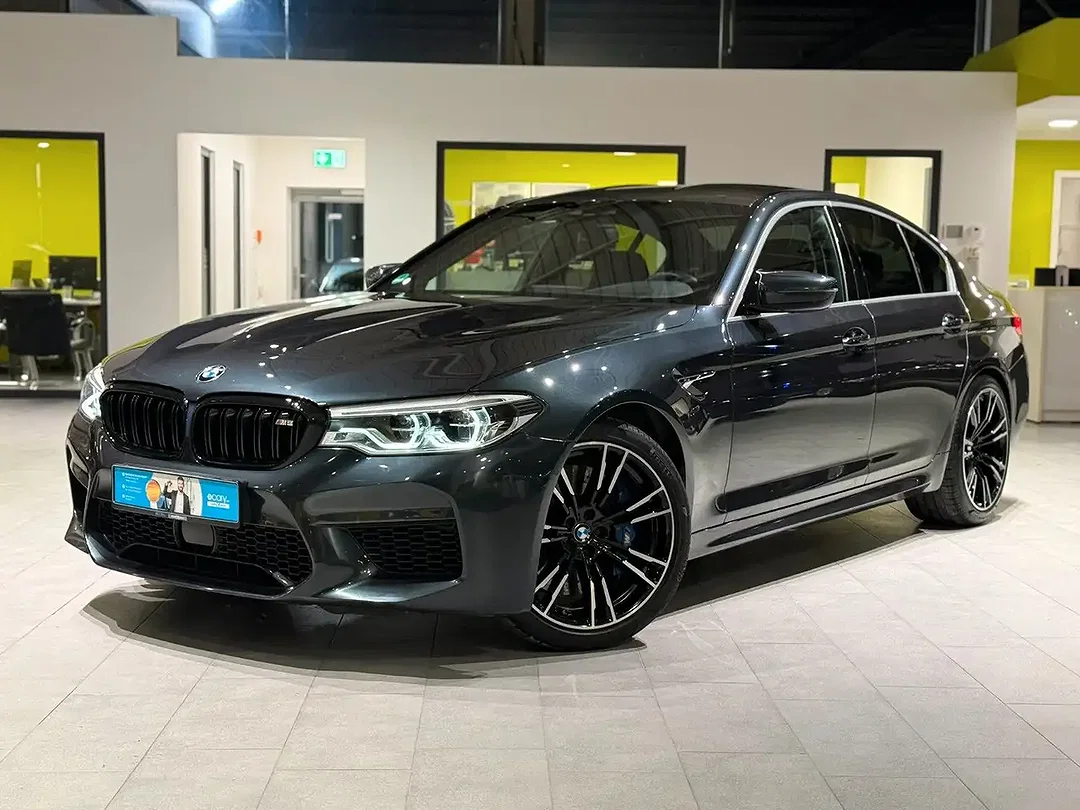 BMW M5 - Afbeelding 1