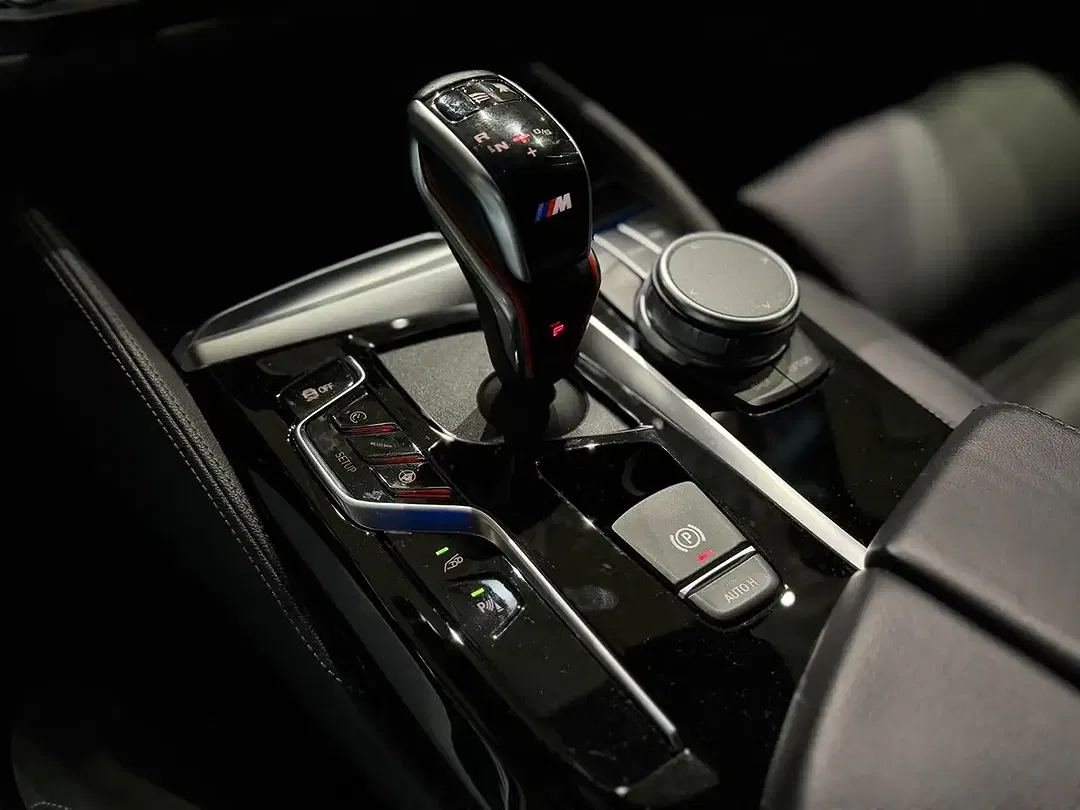 BMW M5 - Thumbnail 11