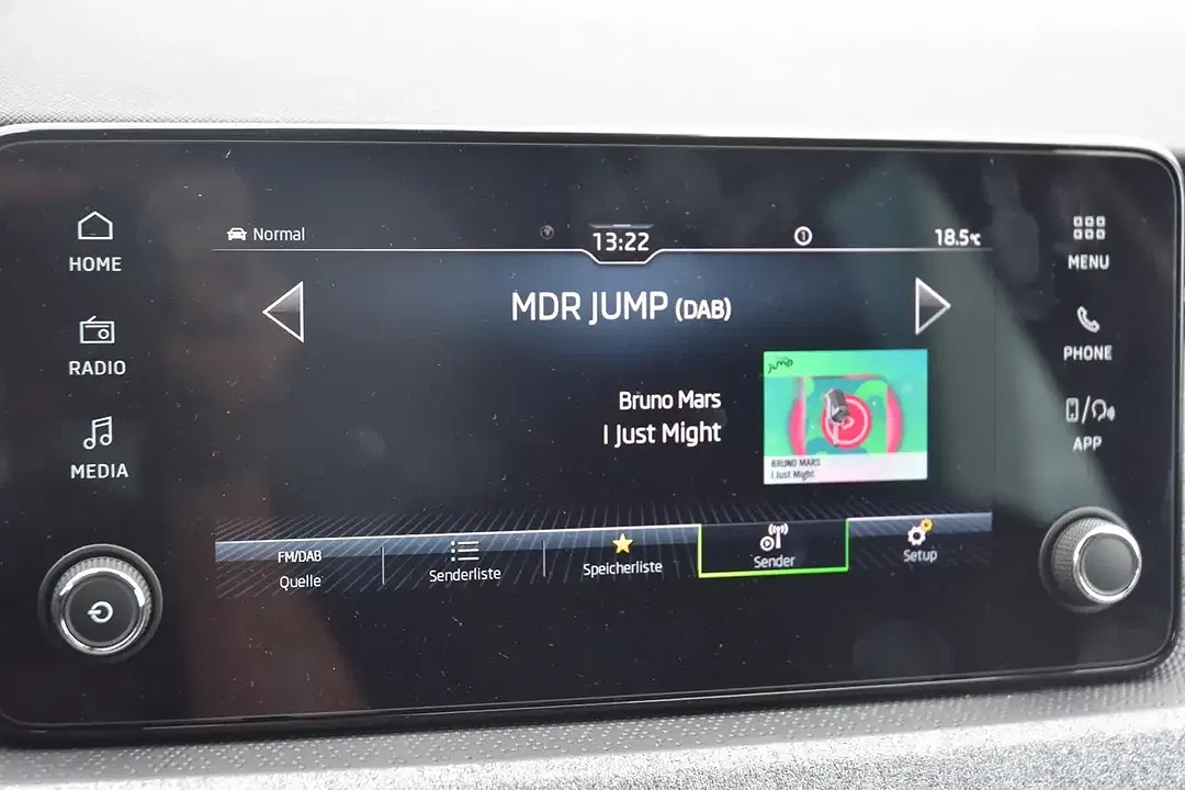 Skoda Kamiq 1.0 TSI - Thumbnail 23
