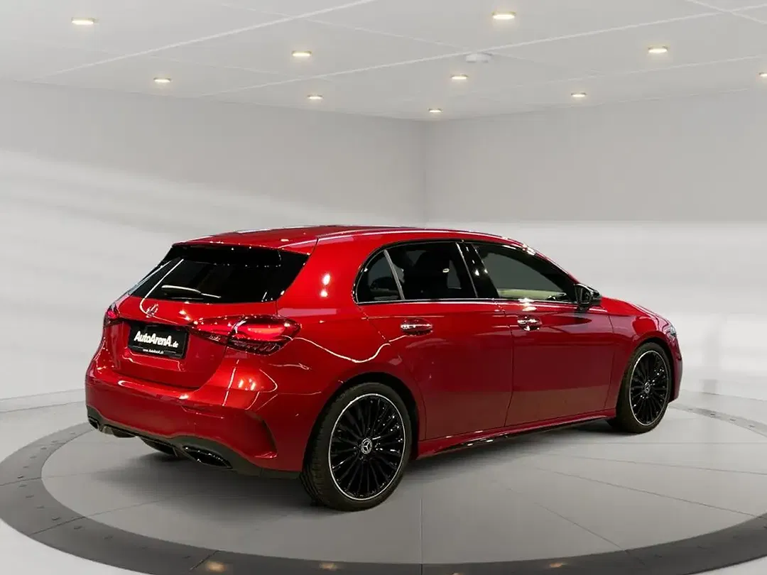 Mercedes-Benz A 200 AMG MBUX Night - Thumbnail 2