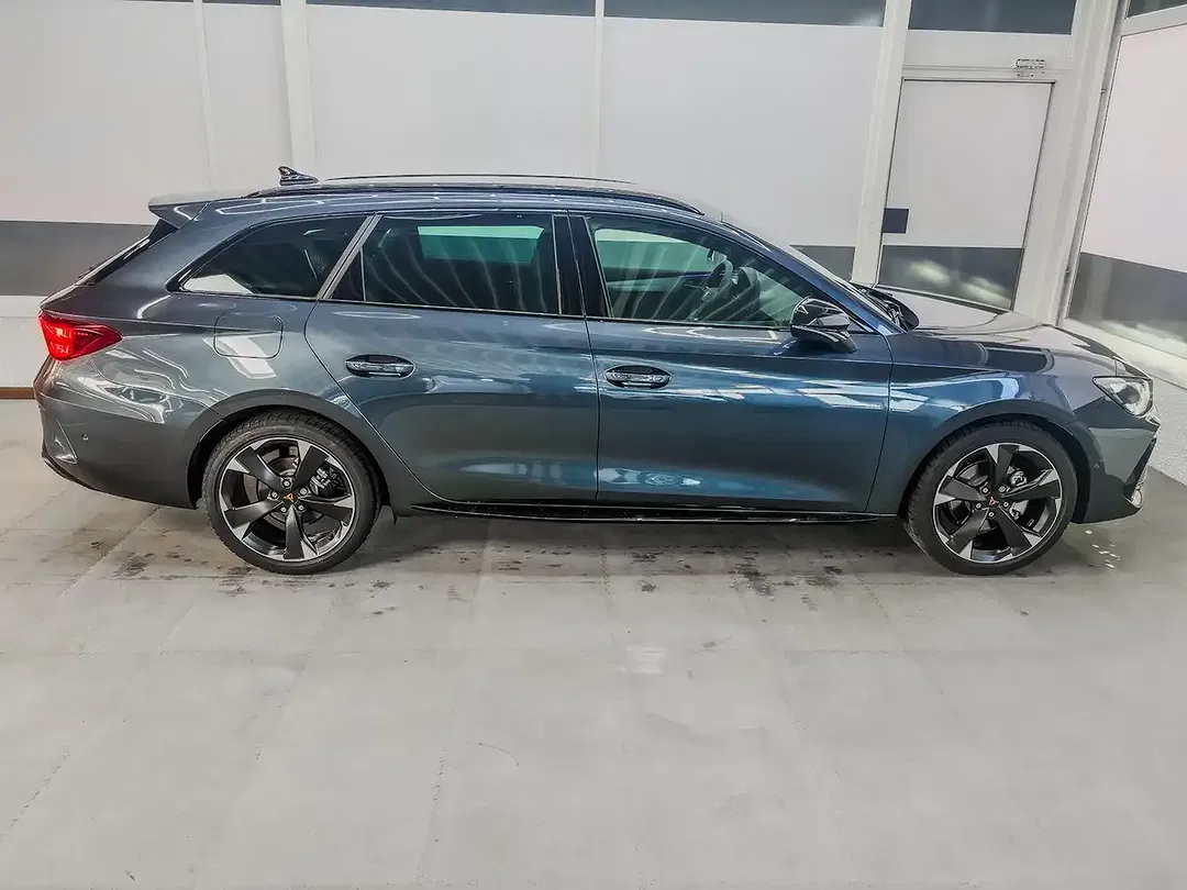 CUPRA Leon 1.5 eTSI DSG Matrix LED Sportstourer - Thumbnail 4