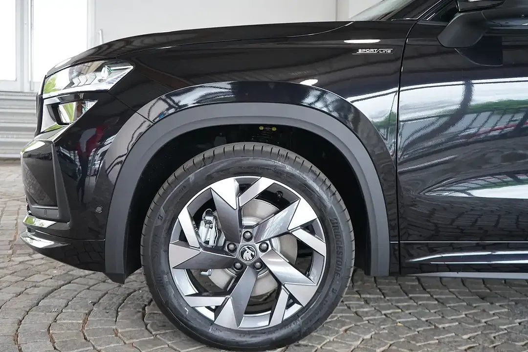 Skoda Kodiaq 1.5 TSI DSG Sportline - Thumbnail 9