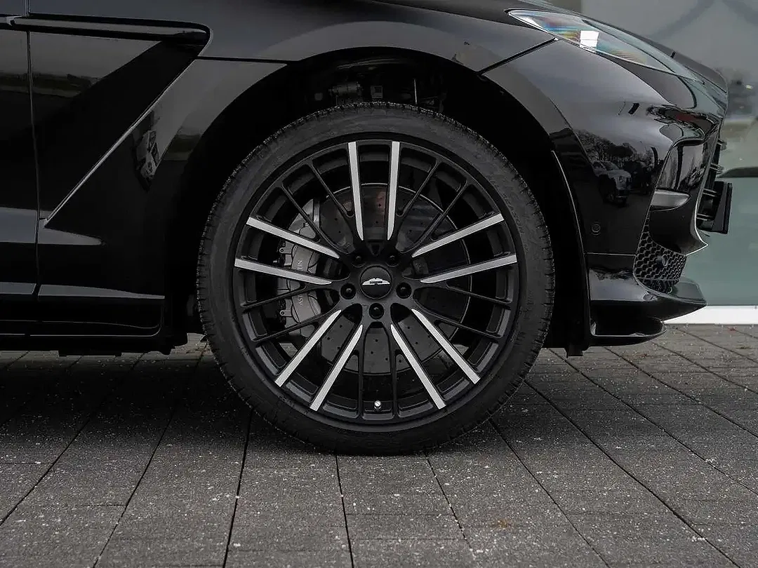 Aston Martin DBX 707 V8 4x4 - Thumbnail 4