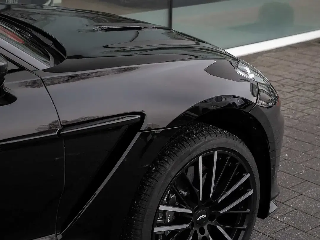 Aston Martin DBX 707 V8 4x4 - Thumbnail 9