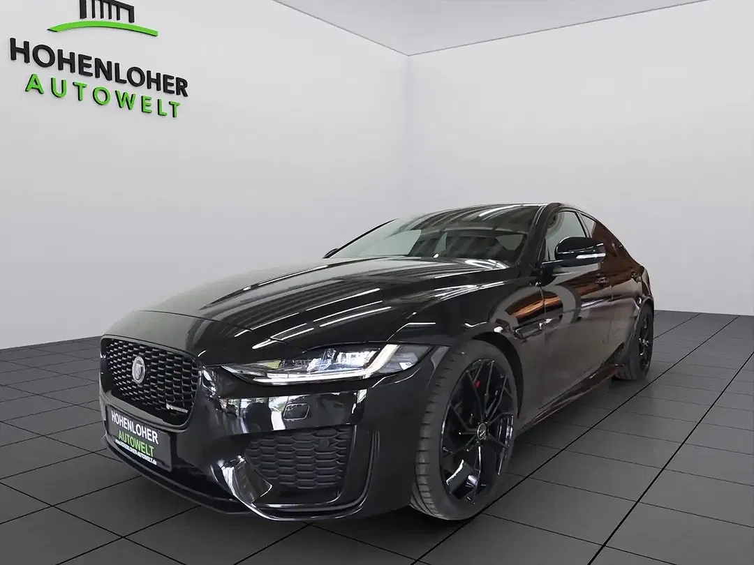 Jaguar XE P250 R-Dynamic Black - foto 1