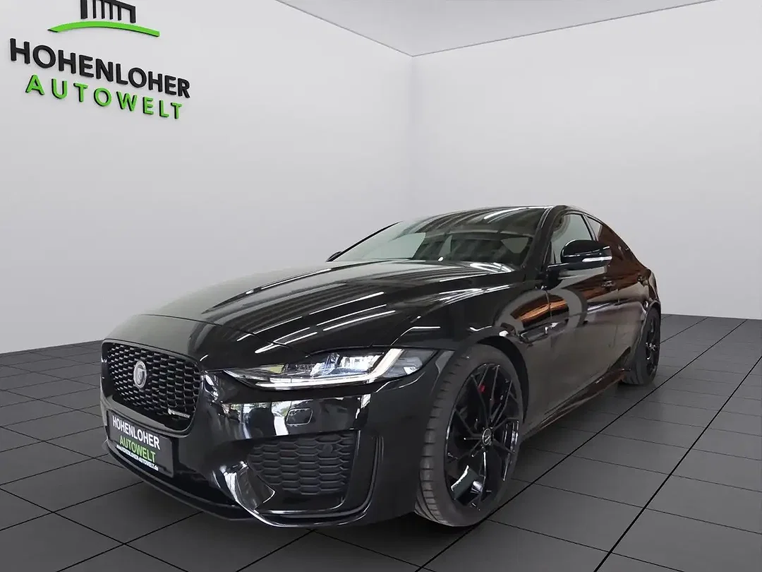 Jaguar XE P250 R-Dynamic Black - Afbeelding 1